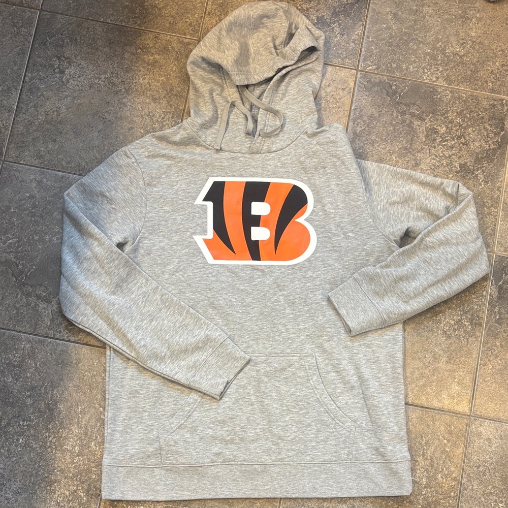 Gray Hoodie with Cincinnati Bengals logo